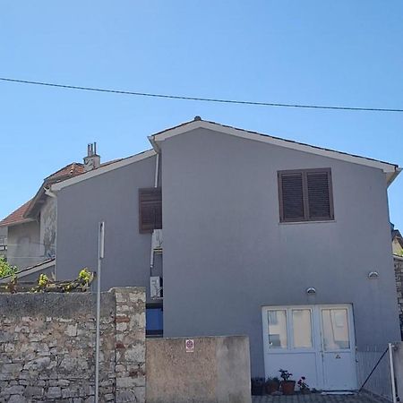 דירות PUY Konoba Yan מראה חיצוני תמונה